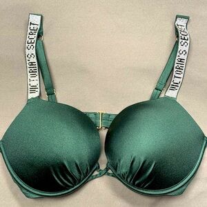 NWOT Victoria’s Secret Deepest Green Shine Bombshell Pushup 34D